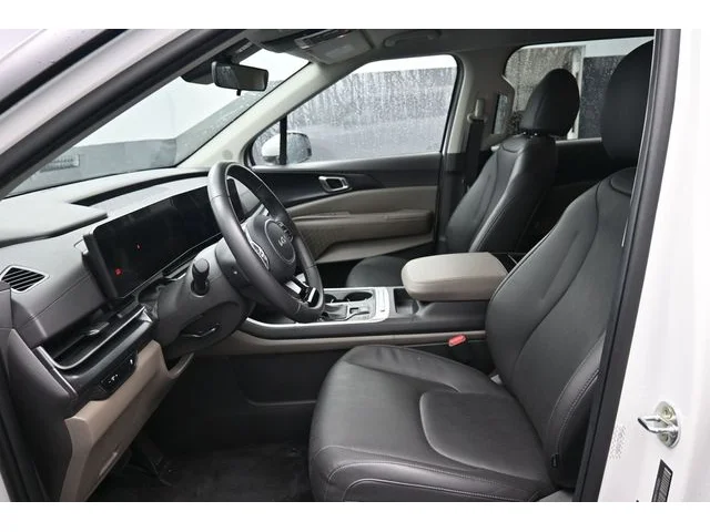 SEMINUEVOS KIA Carnival a Estados en autogozo