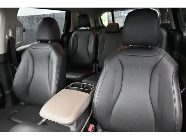SEMINUEVOS KIA Carnival a Estados en autogozo