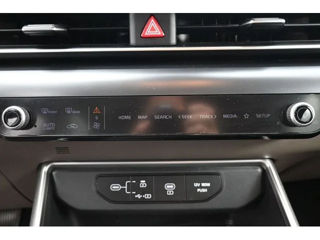 SEMINUEVOS KIA Carnival a Estados en autogozo