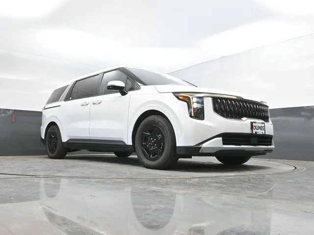 SEMINUEVOS KIA Carnival a Estados en autogozo