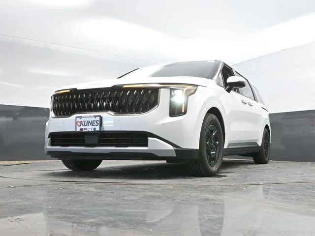 SEMINUEVOS KIA Carnival a Estados en autogozo