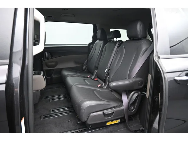 SEMINUEVOS KIA Carnival a Estados en autogozo