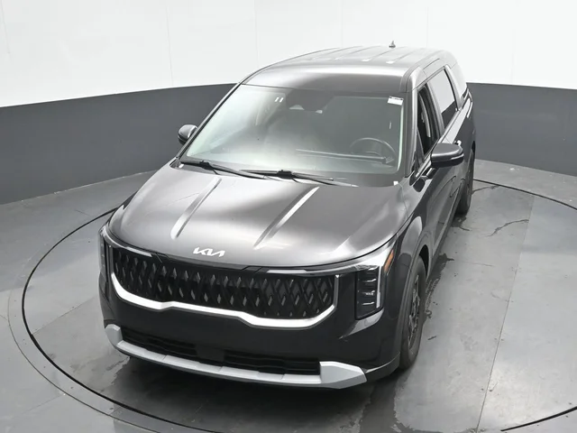 SEMINUEVOS KIA Carnival a Estados en autogozo
