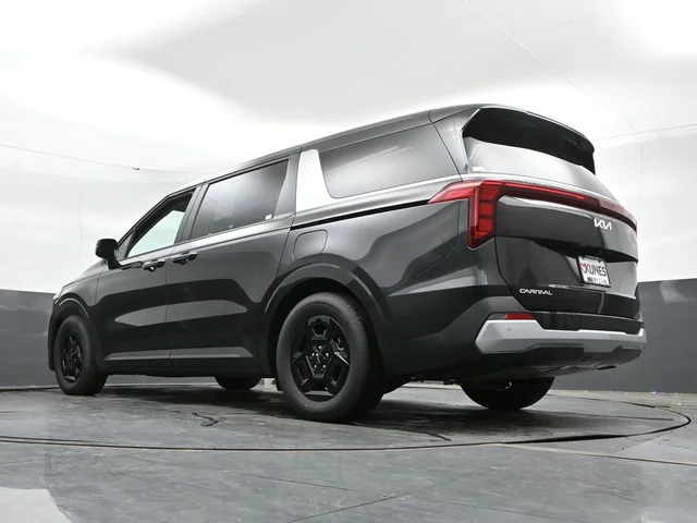 SEMINUEVOS KIA Carnival a Estados en autogozo