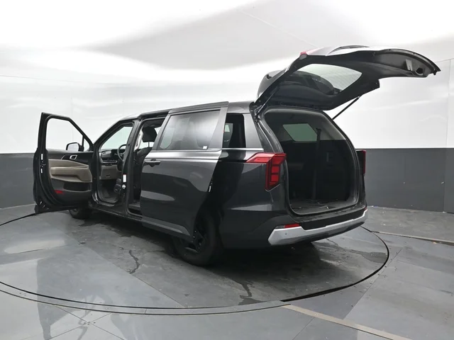 SEMINUEVOS KIA Carnival a Estados en autogozo