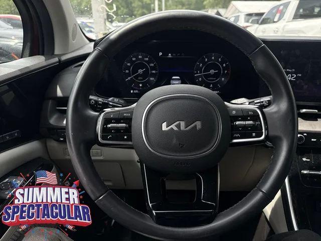 SEMINUEVOS KIA Carnival a Estados en autogozo