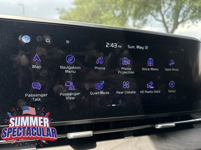 SEMINUEVOS KIA Carnival a Estados en autogozo