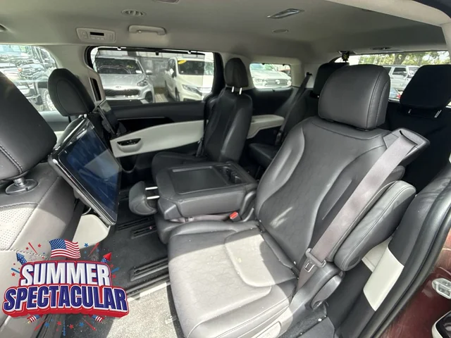SEMINUEVOS KIA Carnival a Estados en autogozo