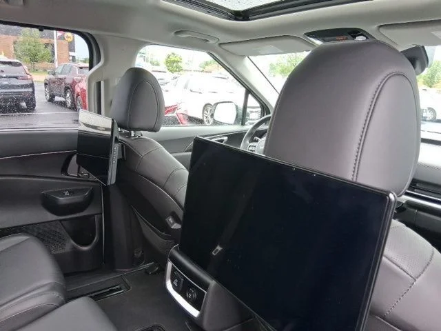 SEMINUEVOS KIA Carnival a Estados en autogozo