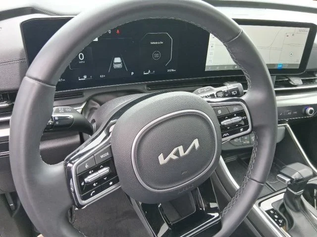 SEMINUEVOS KIA Carnival a Estados en autogozo