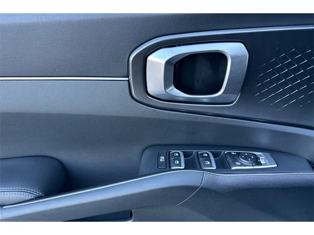 SEMINUEVOS KIA Sorento Hybrid at ELK GROVE in Elk Grove Buick GMC