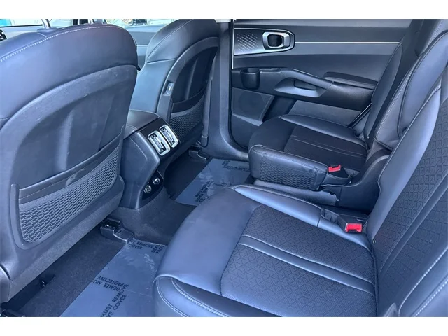 SEMINUEVOS KIA Sorento Hybrid at ELK GROVE in Elk Grove Buick GMC