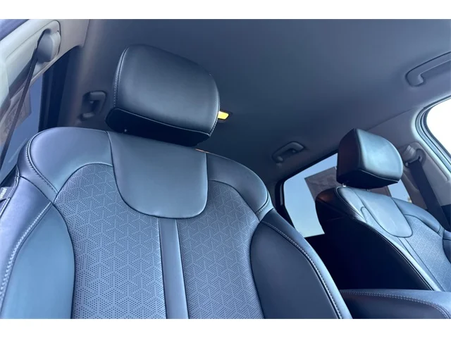 SEMINUEVOS KIA Sorento Hybrid at ELK GROVE in Elk Grove Buick GMC