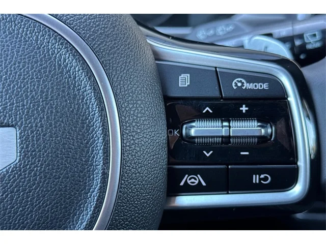 SEMINUEVOS KIA Sorento Hybrid at ELK GROVE in Elk Grove Buick GMC