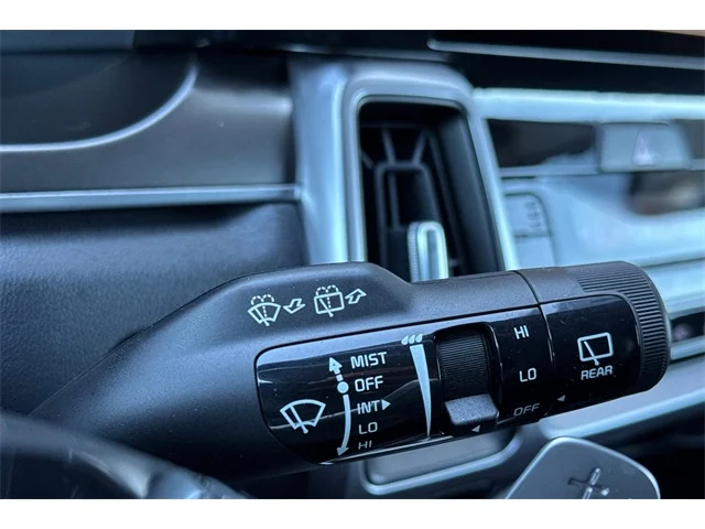 SEMINUEVOS KIA Sorento Hybrid at ELK GROVE in Elk Grove Buick GMC