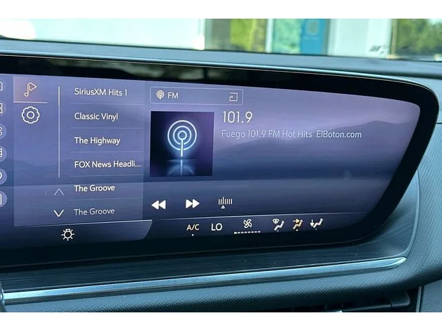 SEMINUEVOS BUICK Envision at ELK GROVE in Elk Grove Buick GMC