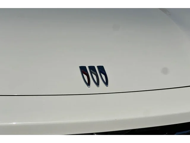 SEMINUEVOS BUICK Envision at ELK GROVE in Elk Grove Buick GMC