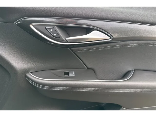 SEMINUEVOS BUICK Envision at ELK GROVE in Elk Grove Buick GMC