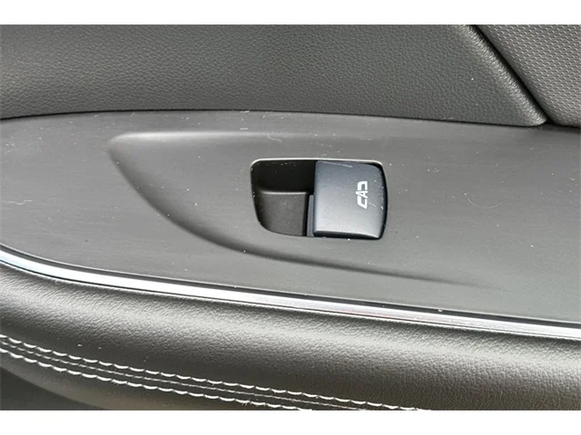 SEMINUEVOS BUICK Envision at ELK GROVE in Elk Grove Buick GMC