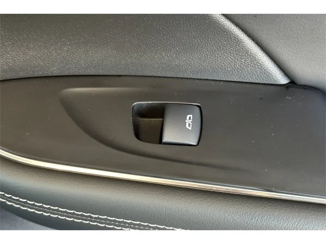 SEMINUEVOS BUICK Envision at ELK GROVE in Elk Grove Buick GMC