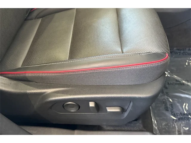 SEMINUEVOS BUICK Envision at ELK GROVE in Elk Grove Buick GMC