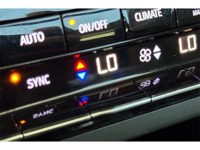 SEMINUEVOS BUICK Envision at ELK GROVE in Elk Grove Buick GMC