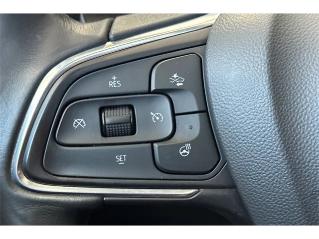 SEMINUEVOS BUICK Envision at ELK GROVE in Elk Grove Buick GMC