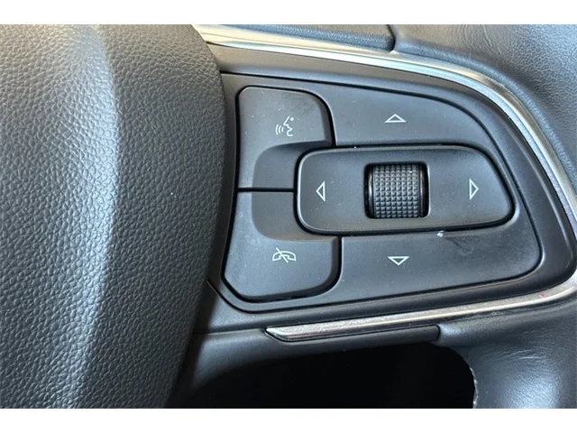 SEMINUEVOS BUICK Envision at ELK GROVE in Elk Grove Buick GMC