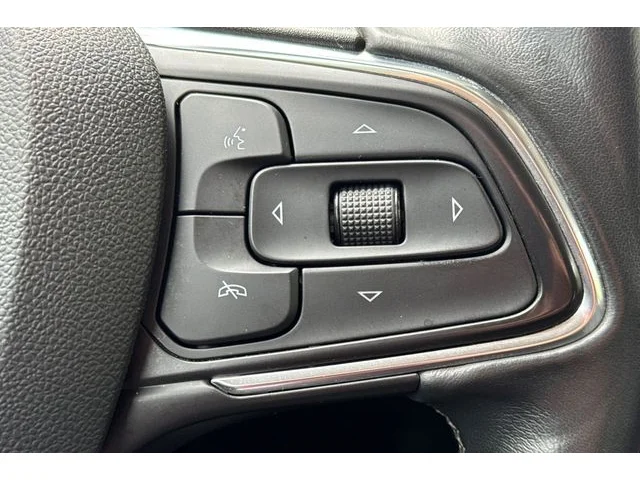 SEMINUEVOS BUICK Envision at ELK GROVE in Elk Grove Buick GMC