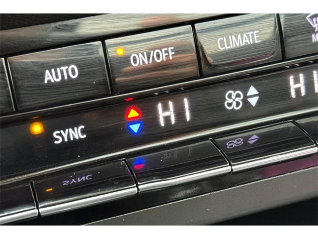 SEMINUEVOS BUICK Envision at ELK GROVE in Elk Grove Buick GMC