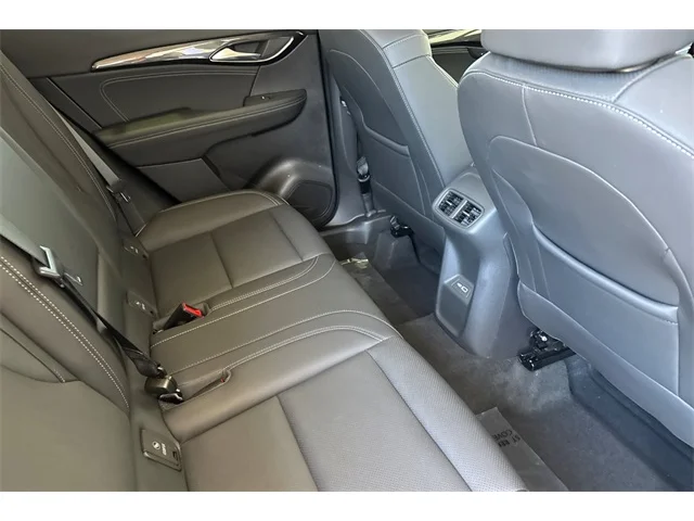 SEMINUEVOS BUICK Envision at ELK GROVE in Elk Grove Buick GMC