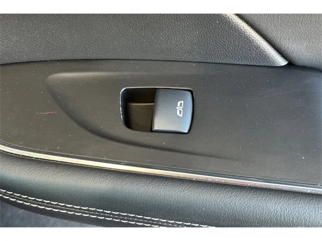 SEMINUEVOS BUICK Envision at ELK GROVE in Elk Grove Buick GMC