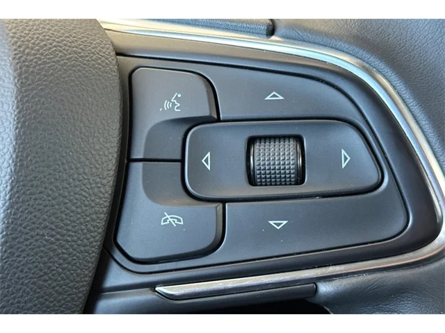 SEMINUEVOS BUICK Envision at ELK GROVE in Elk Grove Buick GMC