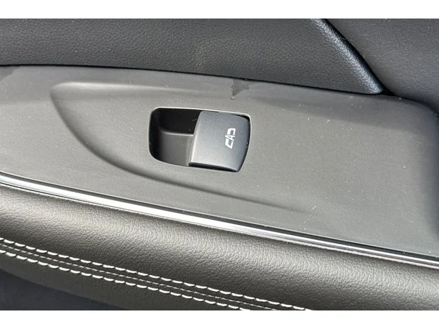 SEMINUEVOS BUICK Envision at ELK GROVE in Elk Grove Buick GMC