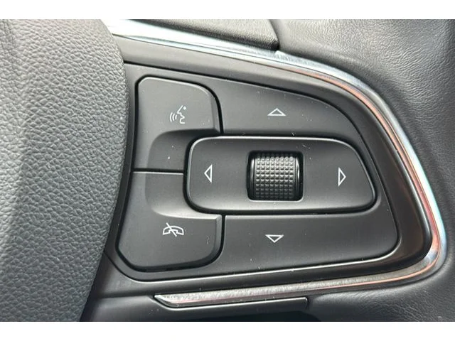 SEMINUEVOS BUICK Envision at ELK GROVE in Elk Grove Buick GMC