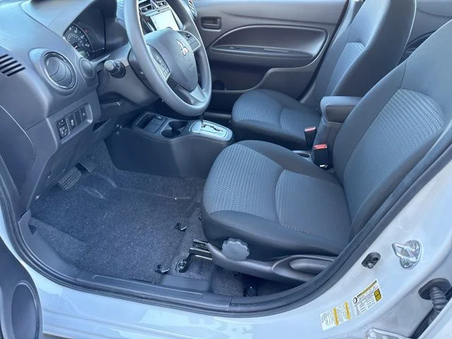 Nuevos MITSUBISHI MIRAGE G4 à Estados chez autogozo
