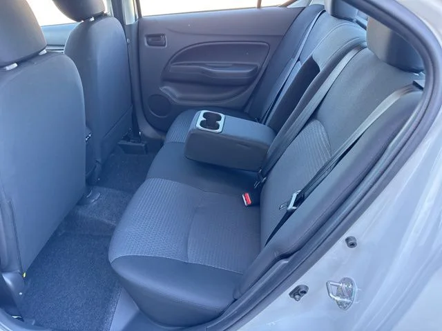 Nuevos MITSUBISHI MIRAGE G4 à Estados chez autogozo