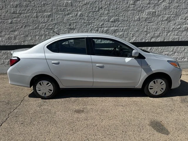 Nuevos MITSUBISHI MIRAGE G4 à Estados chez autogozo