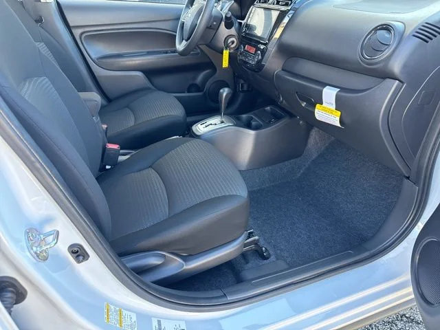 Nuevos MITSUBISHI MIRAGE G4 à Estados chez autogozo