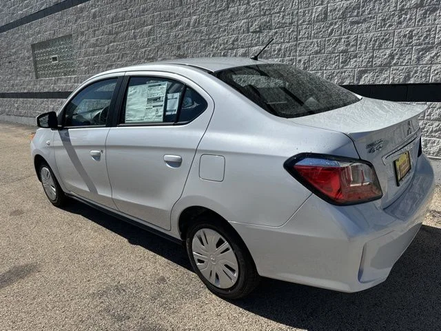 Nuevos MITSUBISHI MIRAGE G4 à Estados chez autogozo