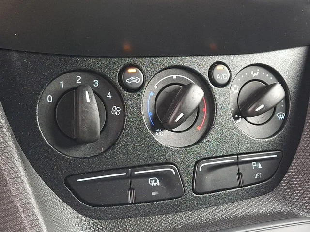 SEMINUEVOS FORD Transit Connect a Estados en autogozo