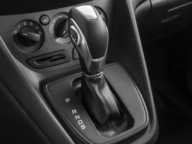 SEMINUEVOS FORD Transit Connect a Estados en autogozo