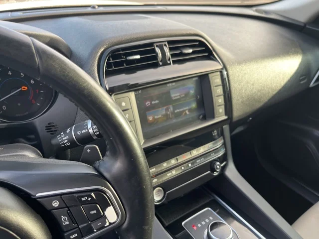 SEMINUEVOS JAGUAR F-PACE a Estados en autogozo