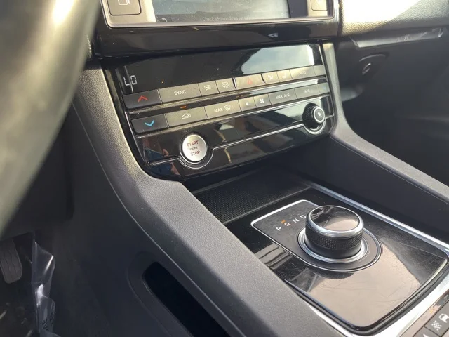 SEMINUEVOS JAGUAR F-PACE a Estados en autogozo