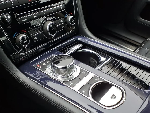 SEMINUEVOS JAGUAR XJ a Vauxhall en Maplecrest Ford Lincoln of Union