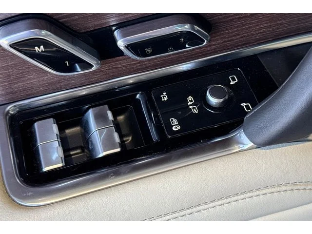 SEMINUEVOS LAND ROVER Range Rover at ELK GROVE in Elk Grove Buick GMC