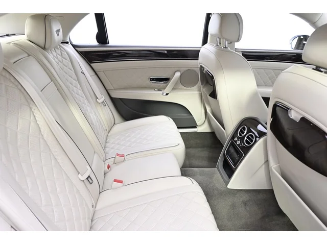 SEMINUEVOS BENTLEY Flying Spur a Estados en autogozo