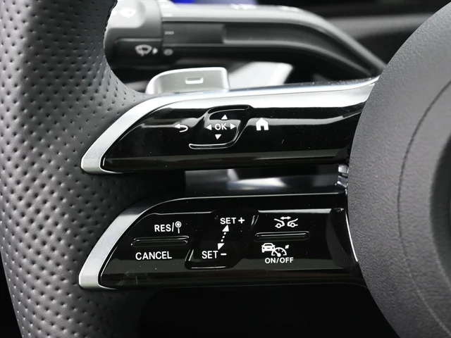 Nuevos MERCEDES-BENZ CLA à Estados chez autogozo