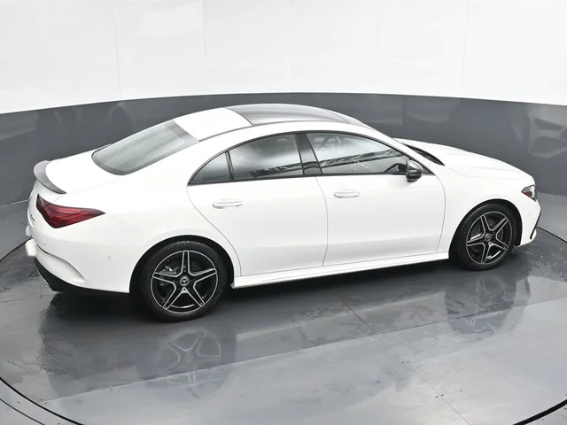 Nuevos MERCEDES-BENZ CLA à Estados chez autogozo