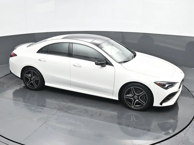 Nuevos MERCEDES-BENZ CLA à Estados chez autogozo
